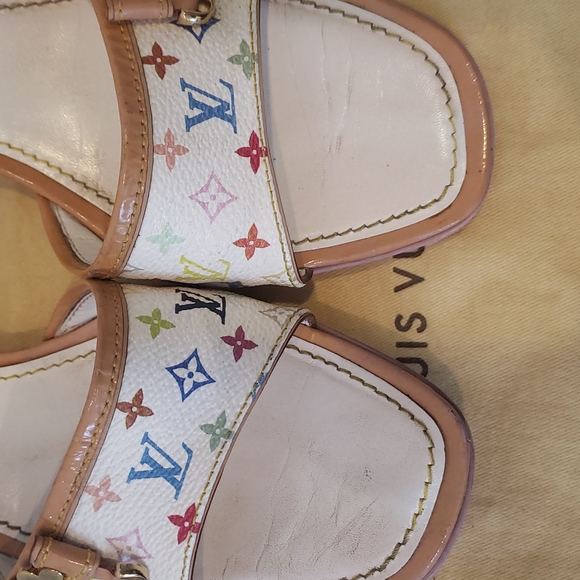๐Authentic๐Louis Vuitton White Multicolore sandle - Picture 5 of 12